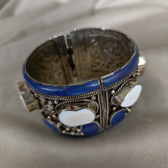 Antique Tibetan Sterling Silver Blue and White Handmade Bracelet - Picture 4 of 8